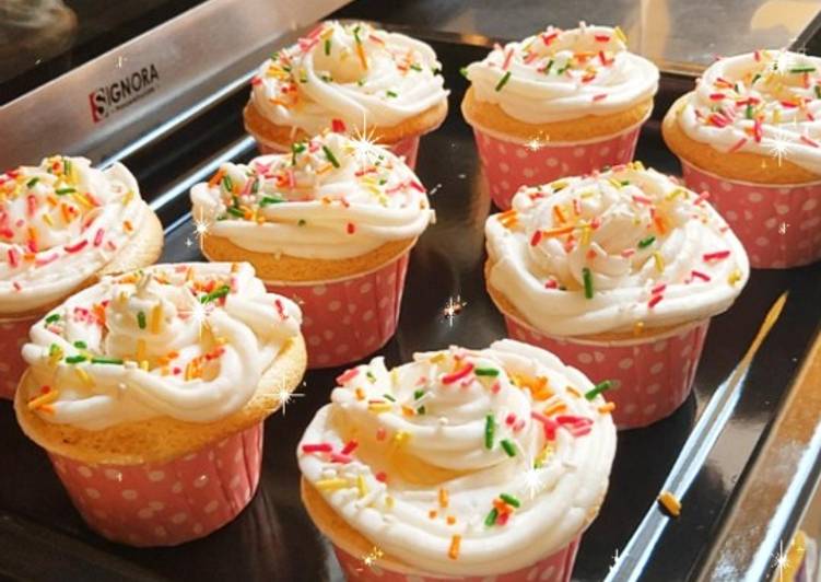 Langkah Mudah untuk Menyiapkan Hokkaido Chiffon Cupcake yang Lezat
