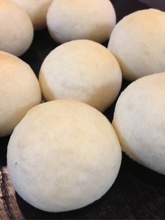 A picture of Simple Soft, Chewy Bread.