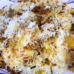 A picture of Masoor keema pulao.