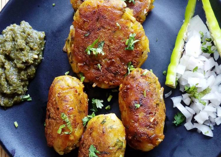 How to Make Super Quick Homemade Spicy Crispy Aloo Tikki