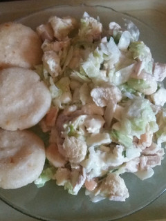 Una foto de ENSALADA CESAR CON QUESO!