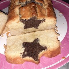 A picture of Star inside cake loaf.
