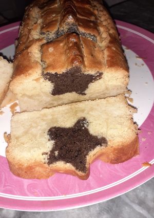 A picture of Star inside cake loaf.