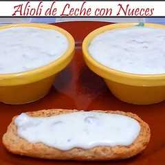 Una foto de Alioli de leche con nueces