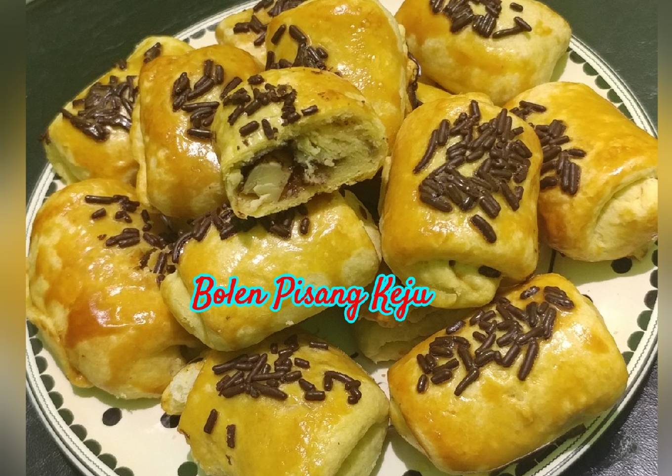 Bolen Pisang Keju coklat