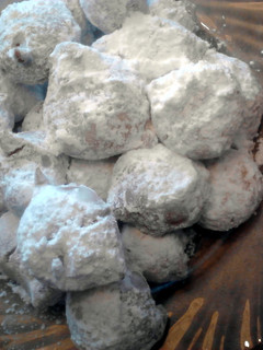 A picture of fried banana snowballs * christmas winter *.