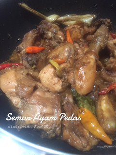 Foto resep Semur Ayam Pedas