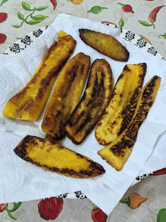 Foto de Banana-da-terra salgada e frita