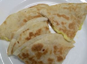 Una foto de Quesadillas
