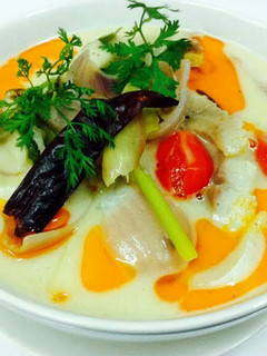 A picture of Kanya's Tom Kha Soup.