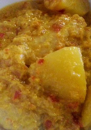 A picture of Grandma's chicken curry special.