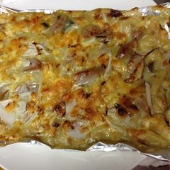 A picture of Grilled Okara & Tofu Pizza with Ready-made Curry Sauce.