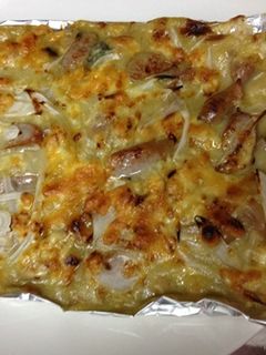 A picture of Grilled Okara & Tofu Pizza with Ready-made Curry Sauce.