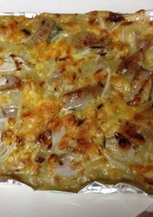 A picture of Grilled Okara & Tofu Pizza with Ready-made Curry Sauce.