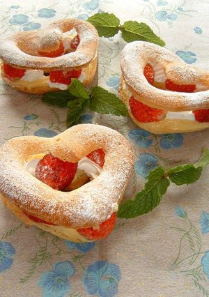 A picture of Strawberry Heart Creme Puffs.