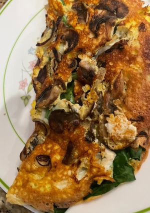 Hình của món Trứng chiên nấm, rau spinach.