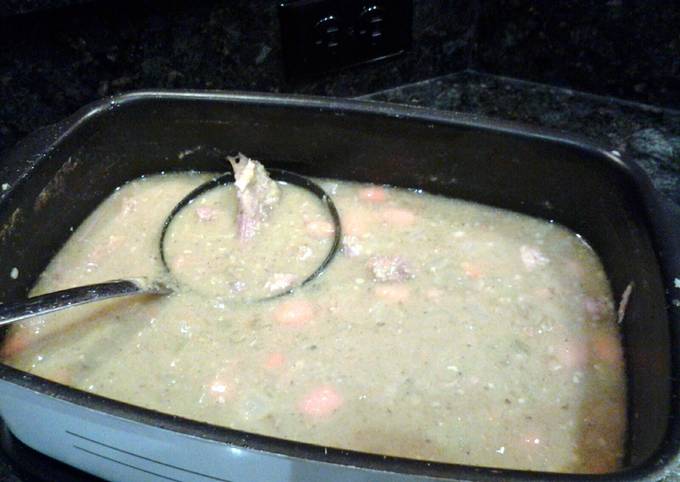 Recipe of Super Quick Homemade Hj&amp;#39;s Slow Cooker Split Pea Soup