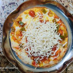 A picture of Veg. Pizza.