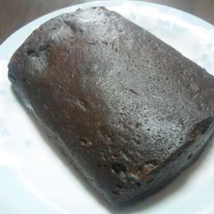 A picture of 4 Minutes in a Silicone Steamer Rich Chocolate Cake.