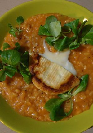 Sütőtökös vöröslencsés rizottó camemberttel recept fotója