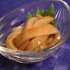 A picture of Shio Kara (Salt Preserved Squid).