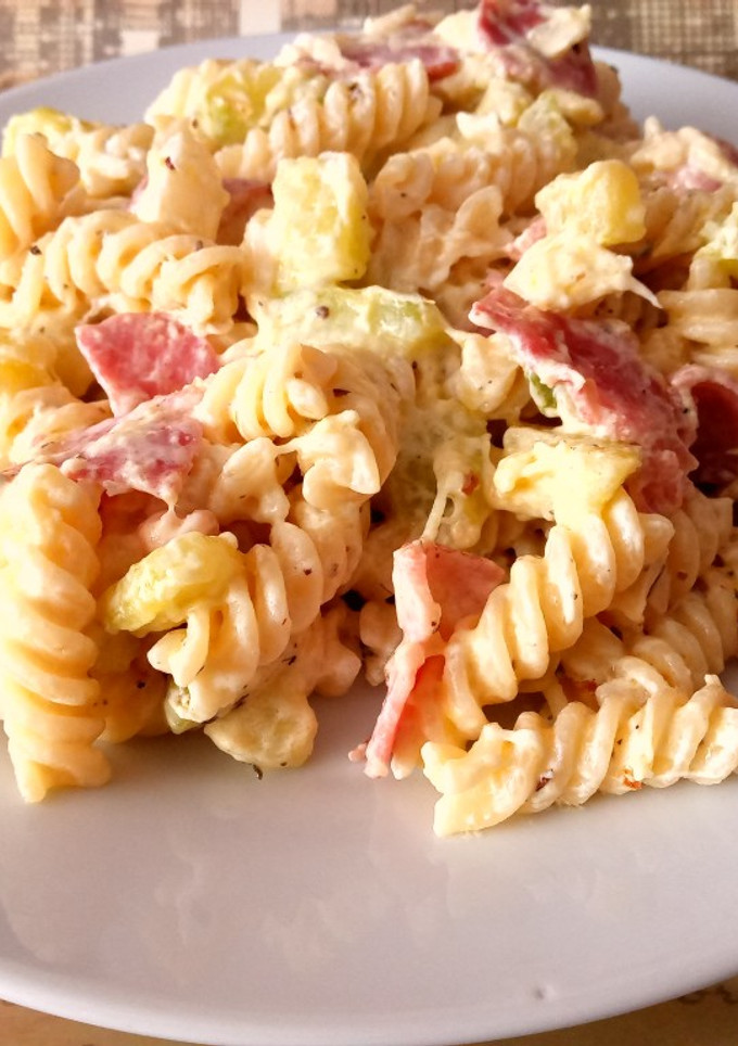 Una foto de Fusili con calabacín, bacon y Philadelphia