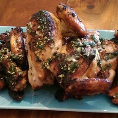 A picture of Garlic lemon herbed chicken.