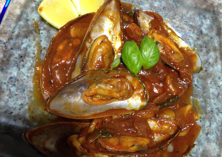 Easiest Way to Prepare Homemade Mussels In Tomato Sauce