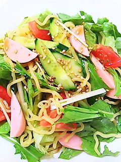 A picture of Vegetable Packed Chinese-Style Ramen Noodle Salad.