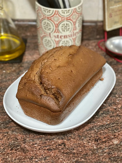Una foto de Bizcocho de avellanas y chocolate puro
