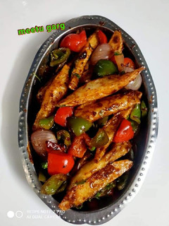 हनी चिल्ली पोटैटो (Honey Chilly Potatoes recepie in Hindi) रेसिपी मुख्य फोटो