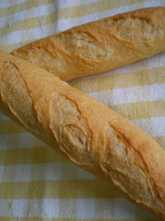 A picture of Refreshing Ginger Flavored French Bread.