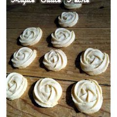 A picture of Maple Sablé Poche - Maple Flavored Vegetarian Cookies.