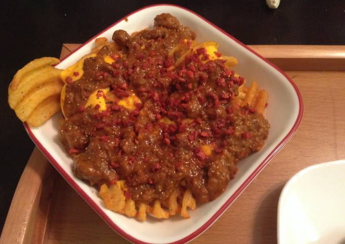 Layered Bacon  Chili Cheddar Cheese Waffle Fries