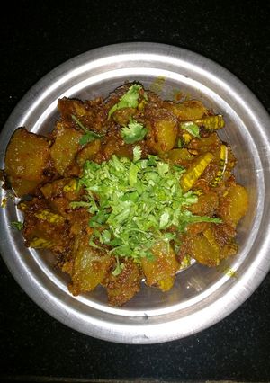 A picture of Khatta meetha petha.
