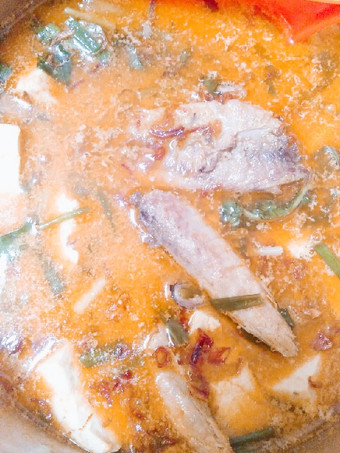 Langkah Mudah untuk Membuat Tongkol asem pedas kemangi, Enak