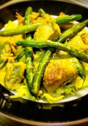 A picture of Curry Chicken.