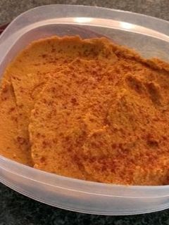 A picture of Hummus.