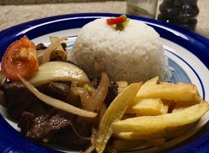 Una foto de Lomo saltado 🥩