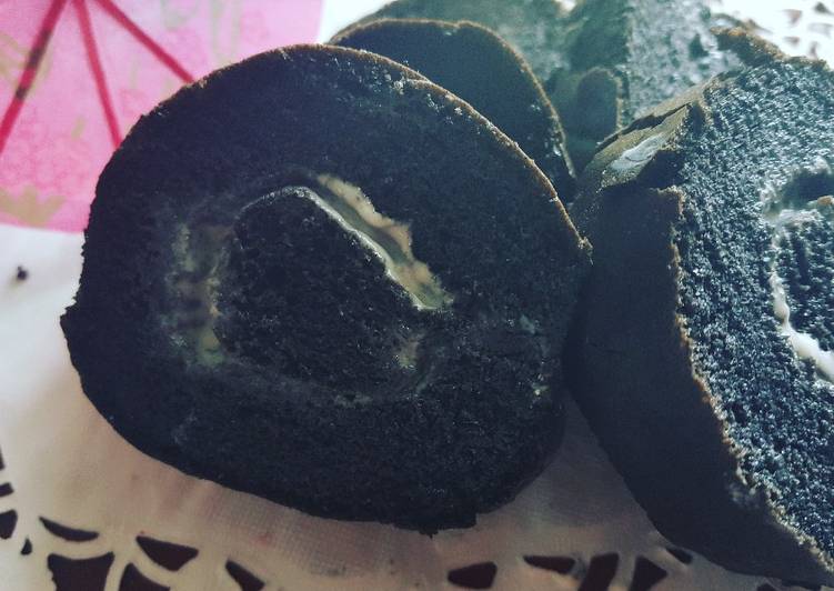 Black roll cake. its charcoal cake debm/keto #keto