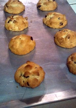 A picture of Home Made Chocolate Chip Cookies.
