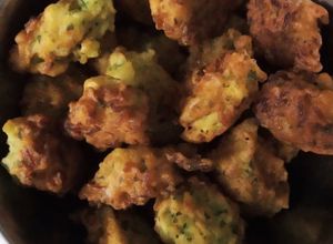 Una foto de Buñuelos de arroz sobrante. Diana