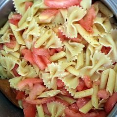 A picture of Pasta With Non-Cooked Tomatoes.