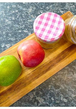 Une photo de Compote de pommes en conserve
