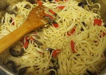 Popular Cuisine Garlic and olive oil Home Style