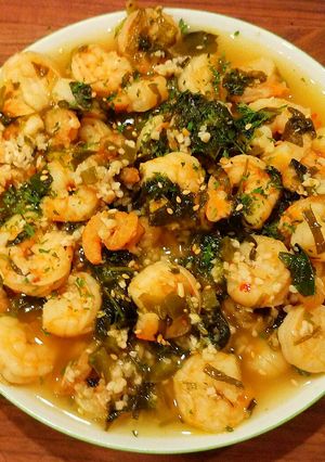 A picture of Mike's Thai Shrimp Soup.