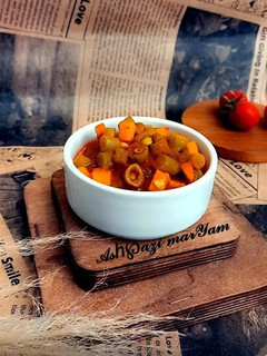 عکسی از دستور ترشی لوبیا سبز با پوره گوجه فرنگی🍅