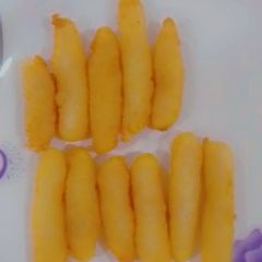 A picture of Semolina and potato fries.