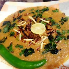 A picture of Degi Haleem 🍵.