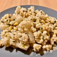 A picture of Cauliflower with Tahini.